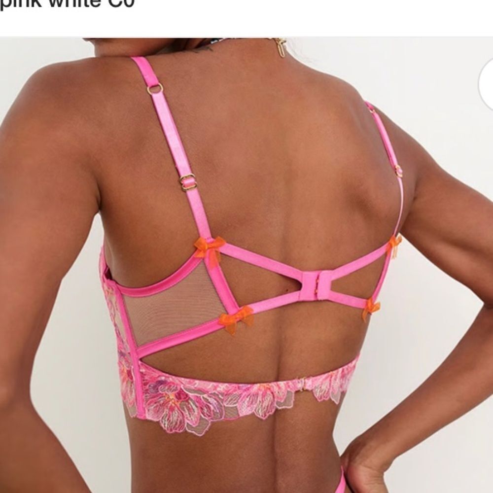 FOR LOVE & LEMONS Hibiscus Embroidery bra 
size 38 D
Color: pink white 
NWT - Picture 2 of 8